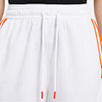 Shorts de la WNBA Nike Dri-FIT para mujer Team 13