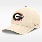 Gorra universitaria Nike Dri-FIT ajustable y con estructura A-Frame para hombre Georgia Origin of Speed Rise