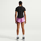 Shorts de correr Dri-FIT de tiro medio de 6.5 cm con forro de ropa interior para mujer Nike Swift Breathe