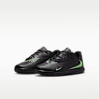 Tacos de fútbol para pasto sintético (turf) para niños grandes Nike Jr. Phantom 6 Low Club