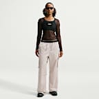 Pants cargo de estilo funcional de tiro medio holgados para mujer Nike Sportswear