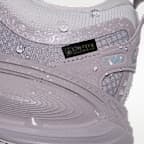 Nike Vomero 18 GORE-TEX Zapatillas de running impermeables para asfalto con elementos de diseño reflectante - Mujer