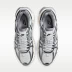 나이키 V2K 런 반사 디자인 액센트 여성 신발