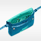 Nike Sportswear Women's Futura 365 Cross-Body Bag (3L)