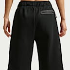 Nike Sportswear Tech Fleece 女款寬鬆短褲