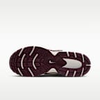 Buty damskie Nike V5 RNR z akcentami odbijającymi światło