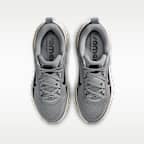 Nike Vomero 18 Older Kids' Road Running Shoes