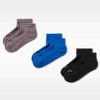 NikeSKIMS Calcetines tobilleros Dri-FIT (3 pares) - Mujer