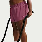 Shorts Dri-FIT de tiro medio de 8 cm con forro de ropa interior para mujer Nike One