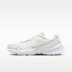 ナイキ V2K ラン ウィメンズシューズ