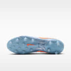 Tacos de futbol para pasto artificial de corte low Nike United Tiempo Maestro Elite