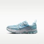 Tenis para niños grandes Nike Vomero 5