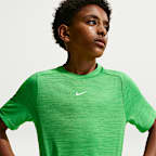 Nike Multi Dri-FIT Kurzarmshirt (ältere Kinder)