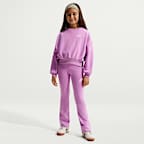 Nike Sportswear Club Fleece Girls' Boxy Crew-Neck Sweatshirt