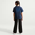 Playera para niños talla grande Nike Sportswear Club Select
