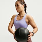 Nike Swoosh 中度支撐型女款襯墊運動內衣