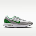 Nike College Air Max Verse (Oregon) Men's Shoes