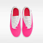 Nike Jr. Phantom 6 Low Club Older Kids' Multi-Ground Football Boot