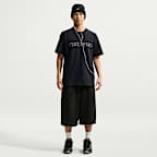 Nike Sportswear Premium Essentials  T-Shirt