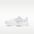 NikeCourt Jr. Lite 2-tennissko til større børn