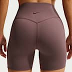 Shorts de ciclismo de tiro alto de 13 cm sin costura frontal para mujer Nike Universa