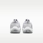 Tenis de básquetbol para niños grandes Nike IsoFly