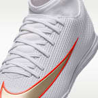 Scarpa da calcio a taglio alto per campi indoor/in cemento Nike Jr. Mercurial Superfly 11 Club – Ragazzo/a
