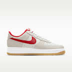 รองเท้าผู้ชาย Nike Air Force 1 '07 LV8