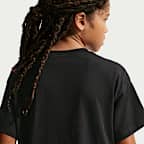 Nike Sportswear Older Kids' T-Shirt