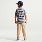 Pants cargo para niños talla grande Nike Sportswear Club Fleece