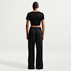 NikeSKIMS Performance Cotton Blend Cropped-Twist-Kurzarm-Oberteil mit V-Ausschnitt (Damen)