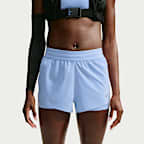 Shorts de correr Dri-FIT de tiro medio 2 en 1 para mujer Nike Swift