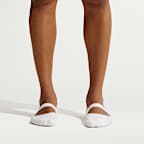 NikeSKIMS Women's Dri-FIT Pilates Grip No-Show Socks (1 Pair)
