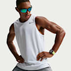 Shorts de correr Dri-FIT de 18 cm con forro de ropa interior para hombre Nike Stride