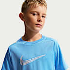 Nike Multi Dri-FIT kortermet treningsoverdel til store barn (gutter)