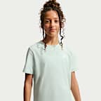 Nike Sportswear Older Kids' T-Shirt
