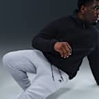 Joggers de tejido Fleece para hombre Nike Tech