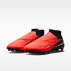 Tacos de fútbol para pasto artificial Nike Phantom 6 High Elite