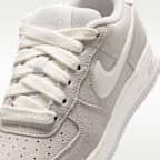 Nike Air Force 1 LV8 Older Kids' Shoes