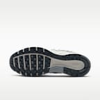 Nike P-6000 SE schoenen