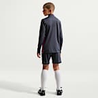 Playera de entrenamiento de fútbol de manga larga Dri-FIT de cierre 1/4 para niños talla grande Nike Academy