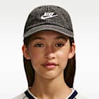 Gorra de denim sin estructura para niños Nike Club