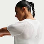 Playera de correr de manga corta Dri-FIT para mujer Nike Swift Breathe