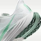 ナイキ ペガサス プラス ウィメンズ ロード ランニングシューズ