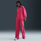 Nike Sportswear Club Fleece Women's Loose Crew-Neck Sweatshirt