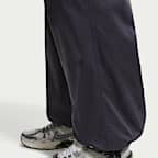 Nike Sportswear Women's Loose Mid-Rise Utility Cargo Pants