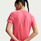 Playera de correr de manga corta Dri-FIT para mujer Nike Swift
