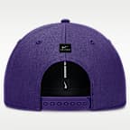 Gorra de rejilla universitaria Nike Dri-FIT ajustable para hombre LSU Sideline Rise Gameday