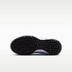 Tacos de fútbol para pasto artificial (turf) de corte low para niños grandes Nike Jr. Tiempo Maestro Academy