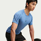 Nike Pro 男款 Dri-FIT 緊身短袖健身上衣